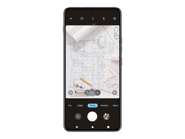 Motorola Solutions Motorola ThinkPhone - 5G Smartphone - Dual-SIM - RAM 8 GB / Interner Speicher 256 GB - pOLE